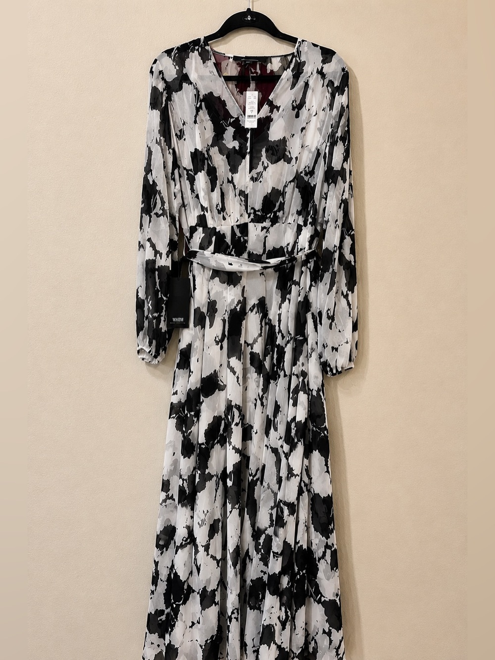 White House Black Market Size 8 NWT Abstract Floral Belted Maxi Dress